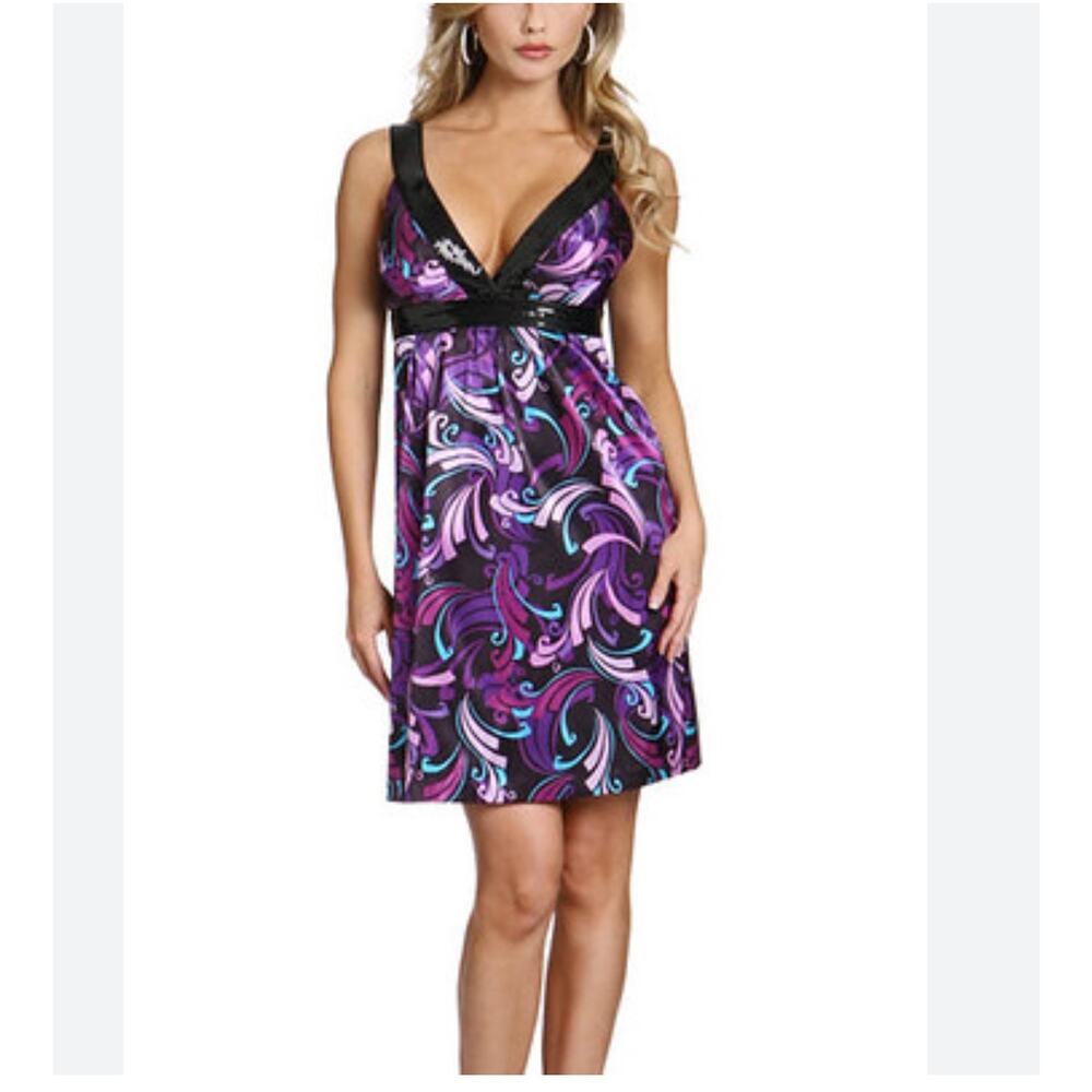 Guess V-Neck Babydoll Party Dress Sz. Sm/5 Purple & Black Sequin Straps 90’s Y2k